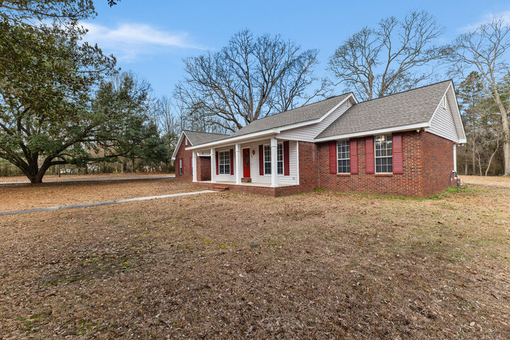 Property Photo:  42 Asa Miley Rd.  MS 39401 