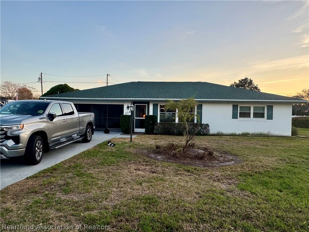 Property Photo: 234 Lime Road NW FL 33852