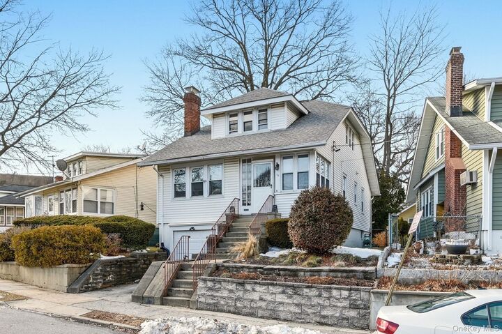 Property Photo:  62 Washington Boulevard  NY 10550 