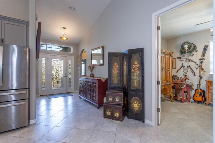 Property Photo: 43 Lagoon Way FL 32137