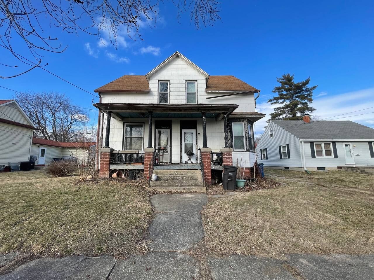 Property Photo:  523 W Washington Avenue  IL 62246 