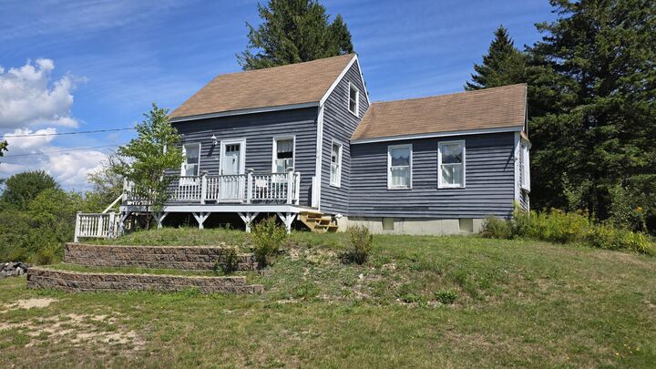 Property Photo:  38 Bay Road  ME 04648 