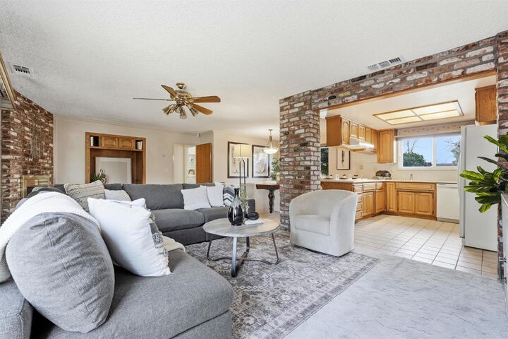 Property Photo:  5800 Shelldrake Court  CA 95628 