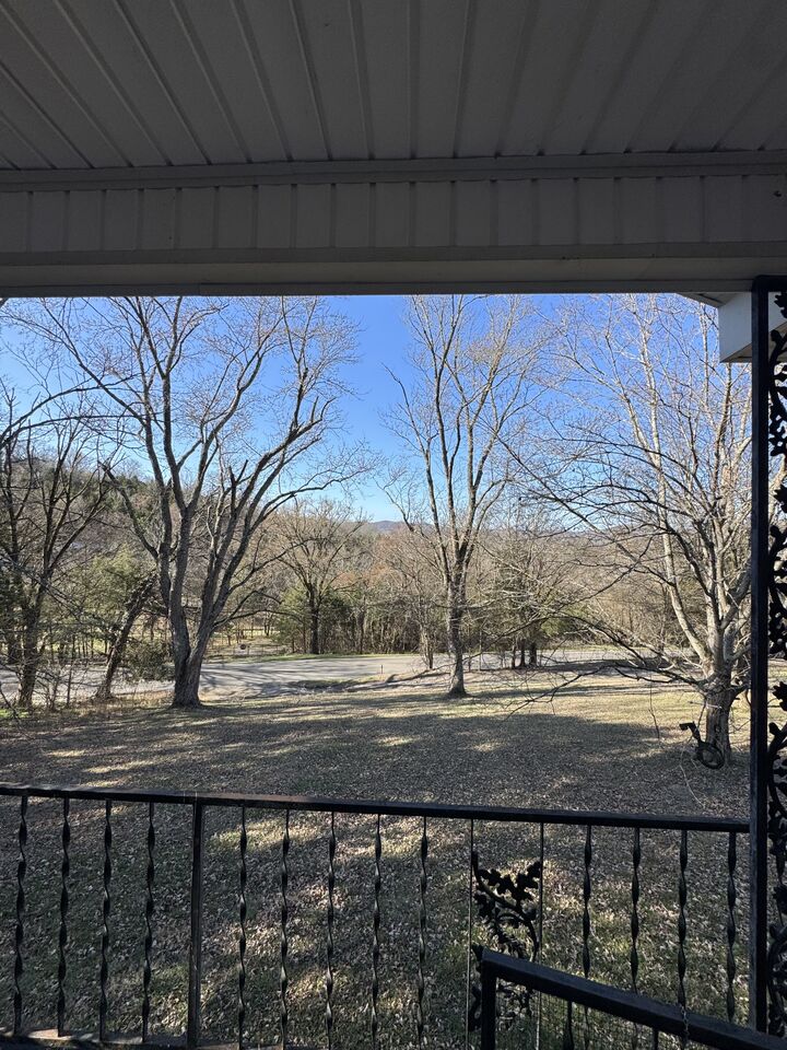 Property Photo:  36 Hartsville Pike  TN 37030 