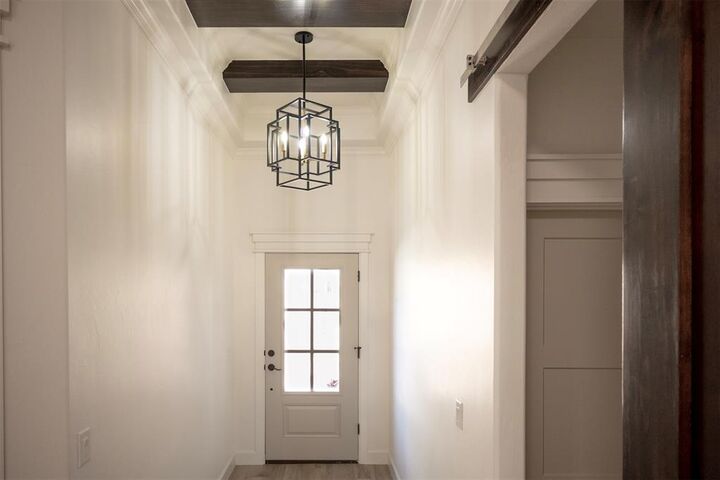 Property Photo:  8121 Longbow Drive  OK 73007 