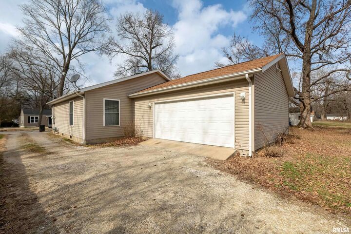 Property Photo:  603 N Allyn Street  IL 62901 