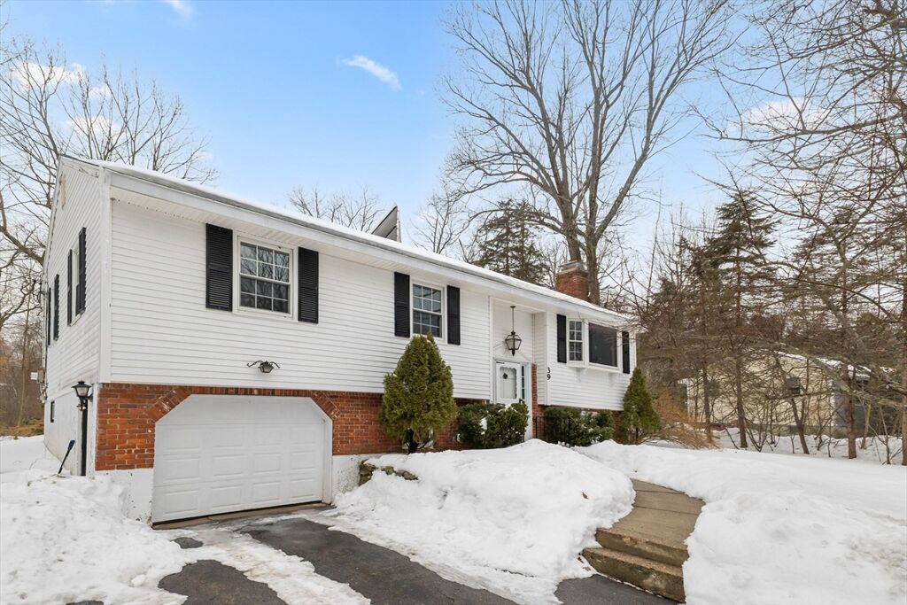 Property Photo:  39 Laurelwood Road  MA 01543 