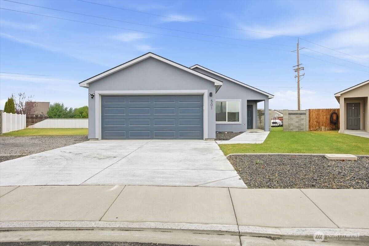 Property Photo: 501 Rama Court WA 99301