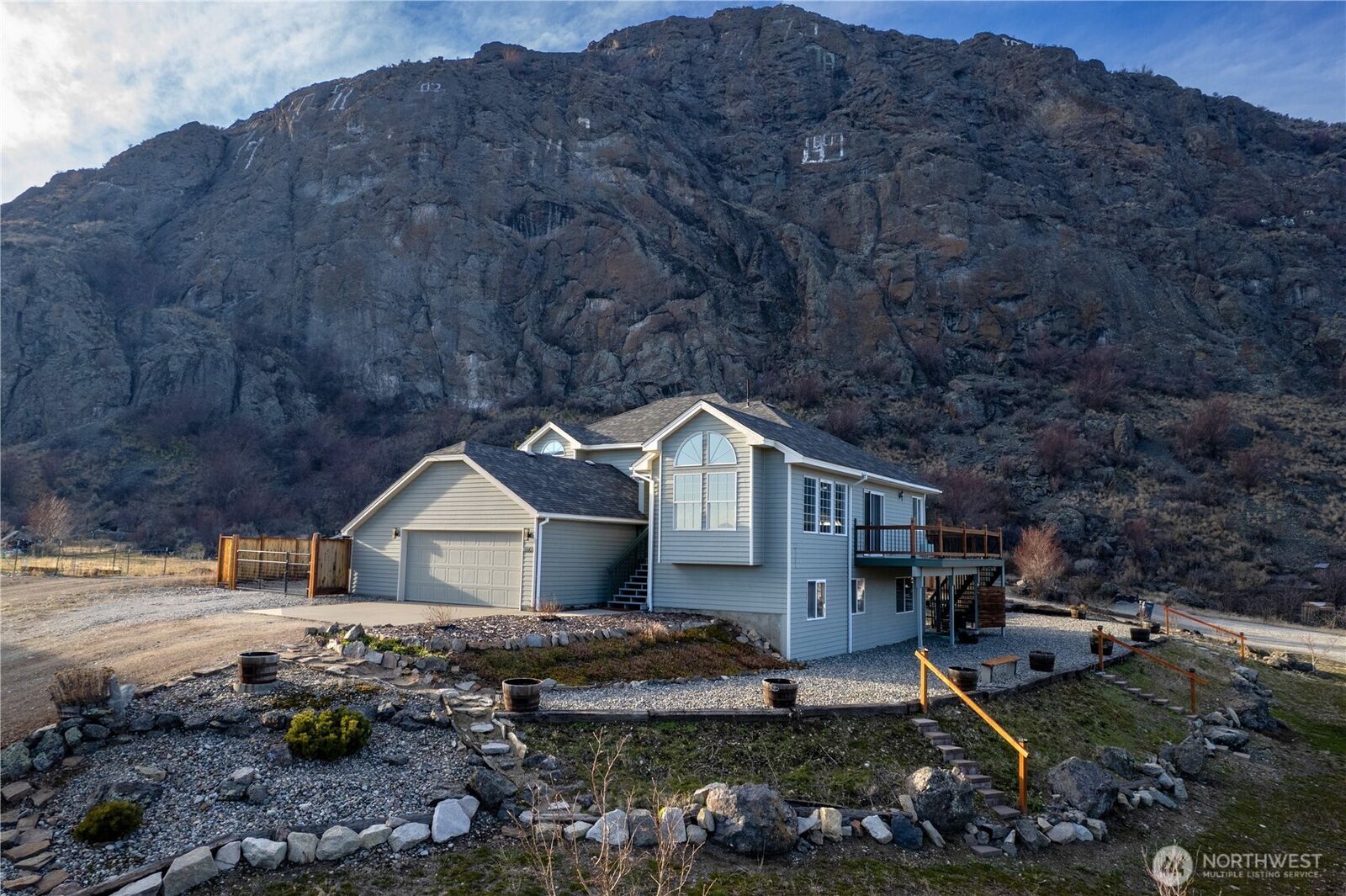 Property Photo: 2206 Summit Drive WA 98844