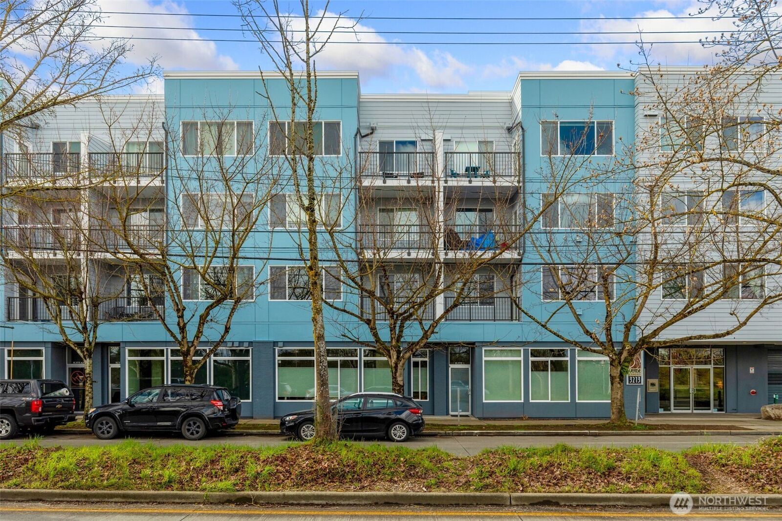 Property Photo:  3213  Harbor Avenue SW 216  WA 98126 