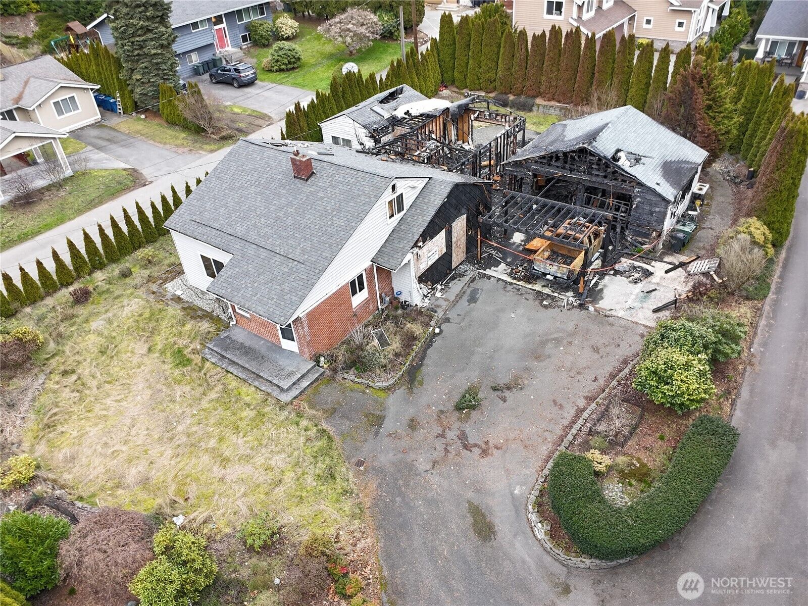 Property Photo: 24005 76th Avenue W WA 98026