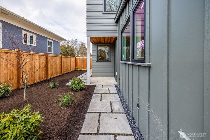 Property Photo:  8321  25th Avenue NW B  WA 98117 