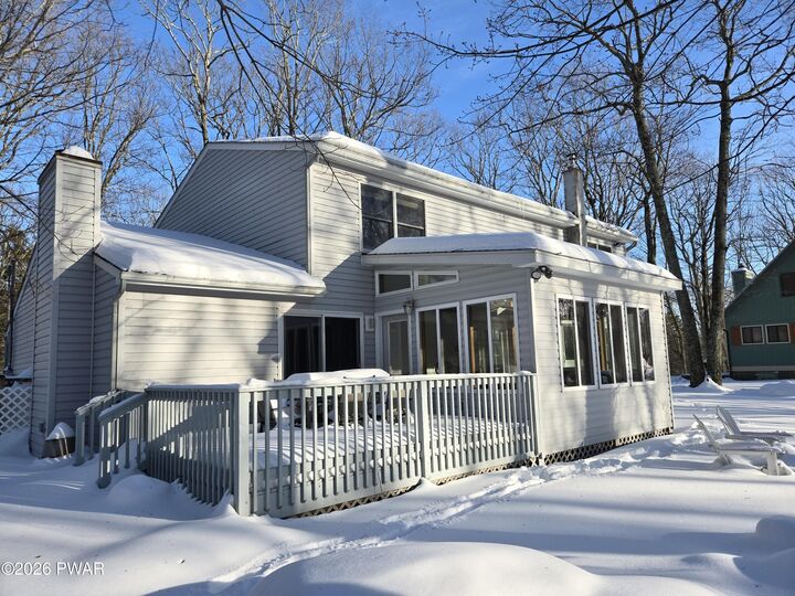 Property Photo:  102 Longspur Lane  PA 18428 