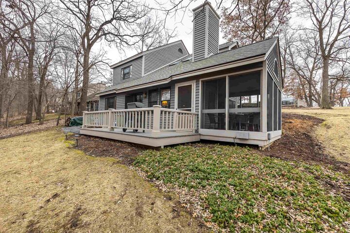 Property Photo: 63 Oak Glen Drive IL 61036