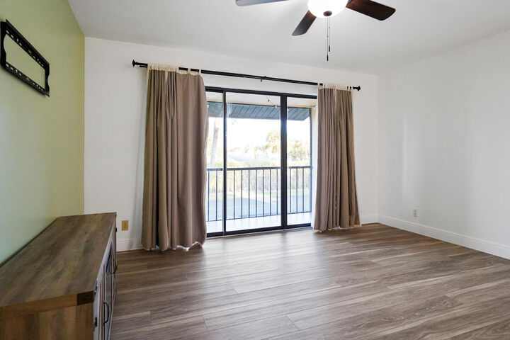 Property Photo: 623 Sea Pine Way B2 FL 33415