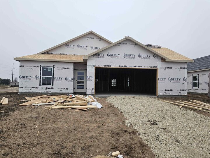 Property Photo: 1030 N Forestview Ct KS 67235