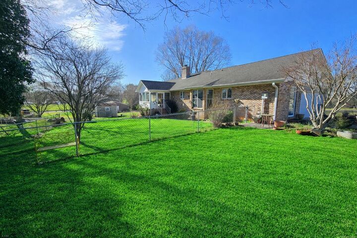 Property Photo:  100 Northwestern Avenue  TN 37303 