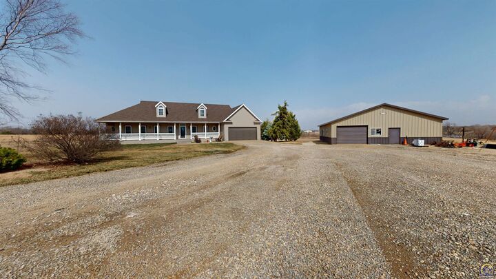 Property Photo: 19620 S Jordan Terr KS 66537