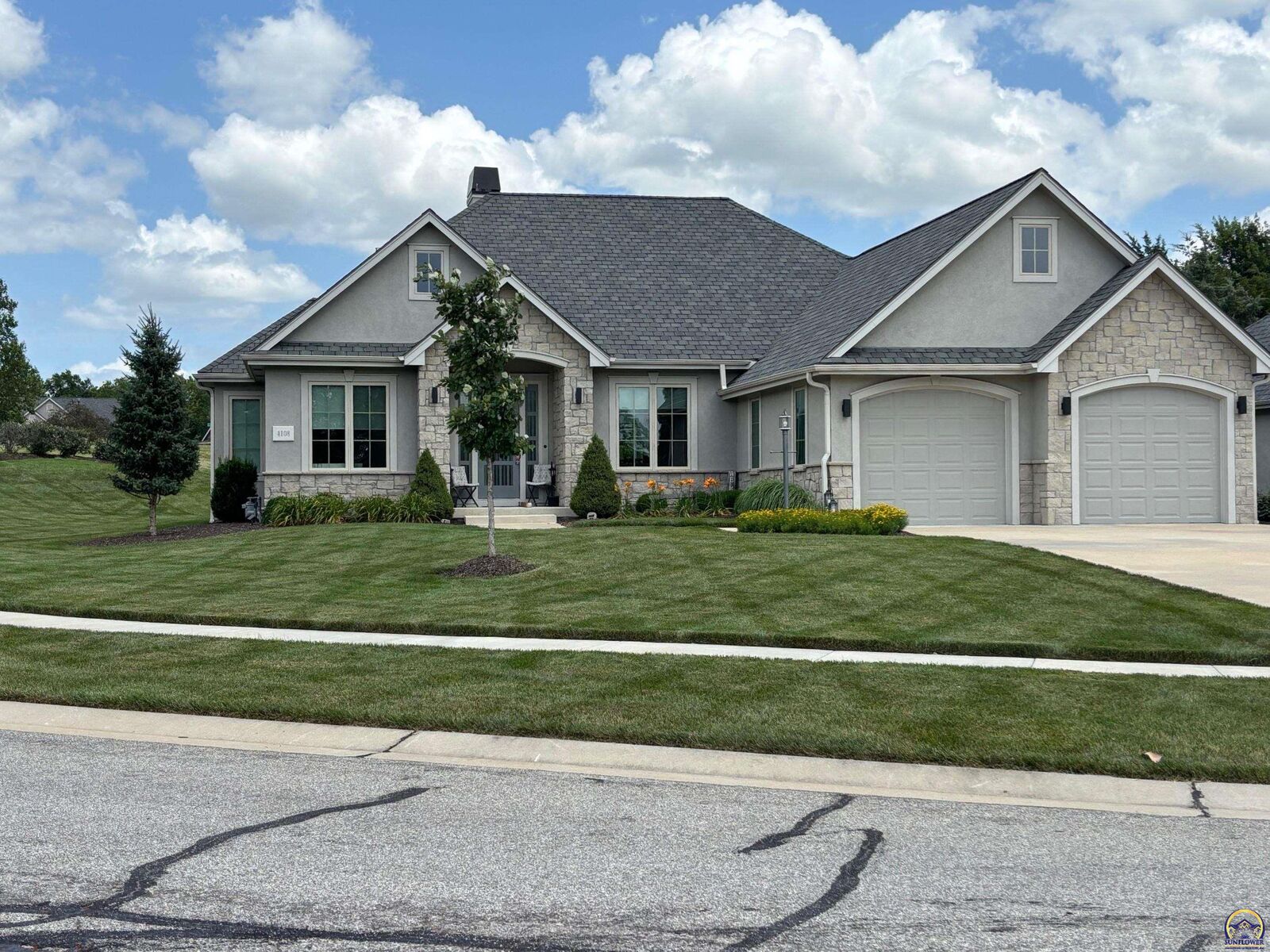 Property Photo: 4108 SW Postoak Dr KS 66610