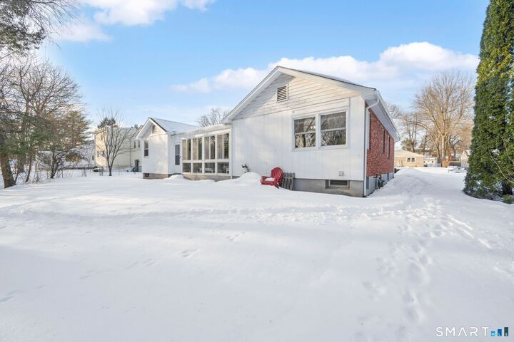 Property Photo:  153 Brewster Road  CT 06117 