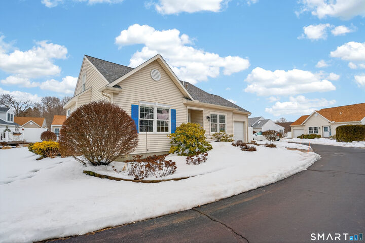 Property Photo: 16 Silverbrook Lane 16 CT 06413