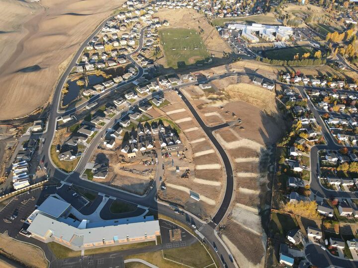 Property Photo:  2090 NW Overlook Drive  WA 99163 