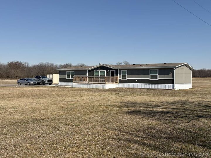 Property Photo:  2206 N 184th Road  OK 74047 