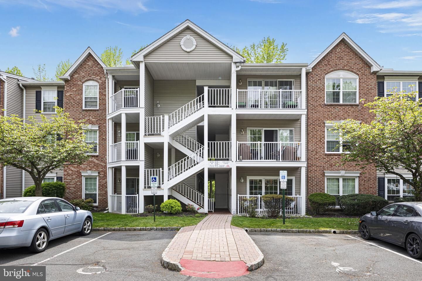 Property Photo:  14 Cheverny Court  NJ 08619 