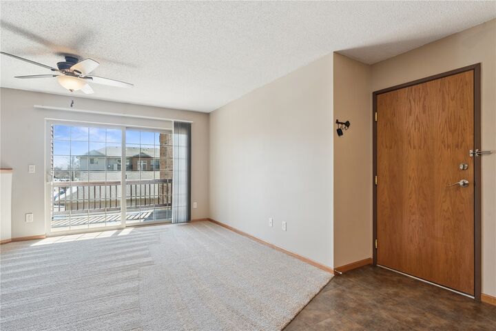 Property Photo:  3120 Wilson Avenue SW 6  IA 52404 