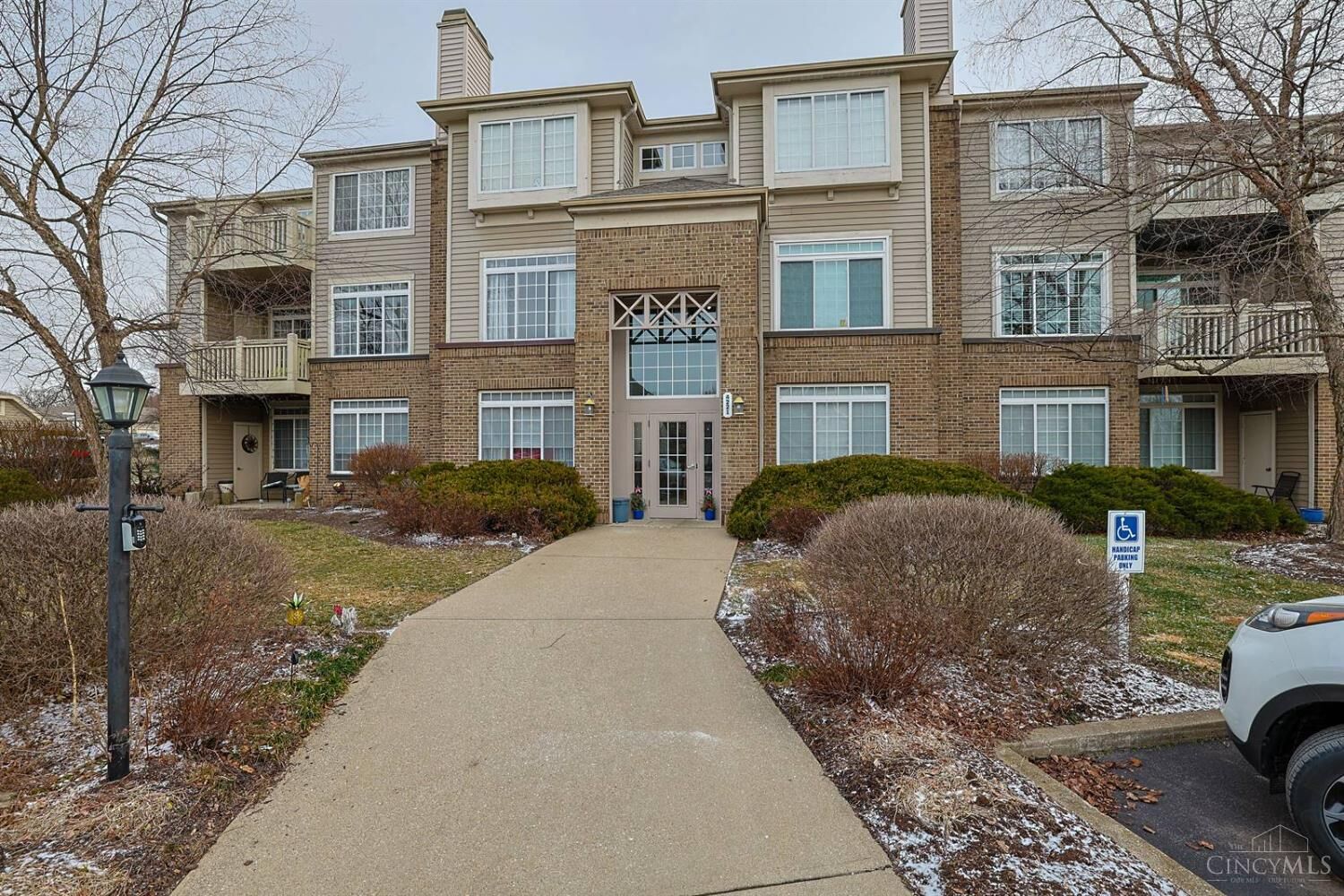 Property Photo:  4221 Endeavor Drive  OH 45252 
