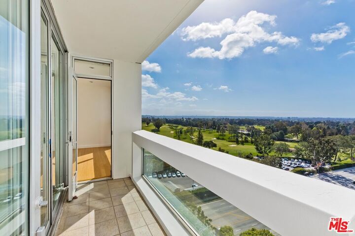 Property Photo: 2222 Avenue Of The Stars CA 90067