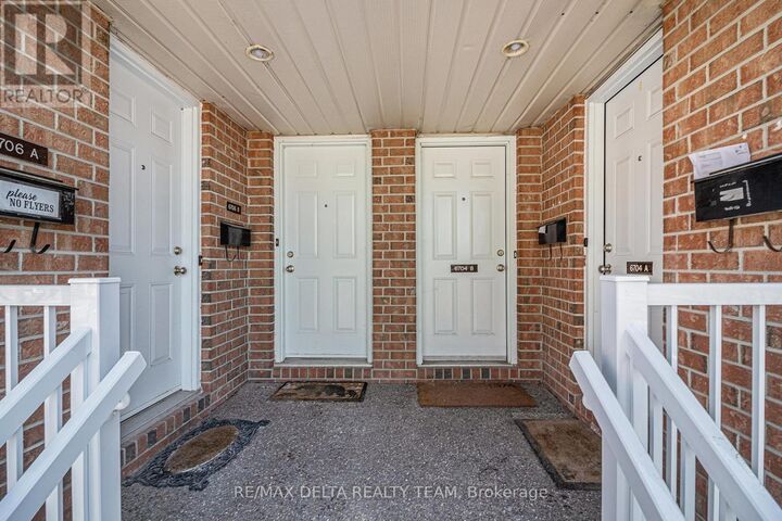 Property Photo:  6704 Jeanne D'Arc Boulevard A  ON K1C 6E9 