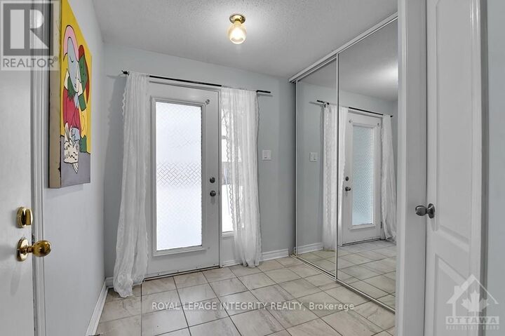 Property Photo:  1880 Summerfields Crescent 35  ON K1C 7B6 