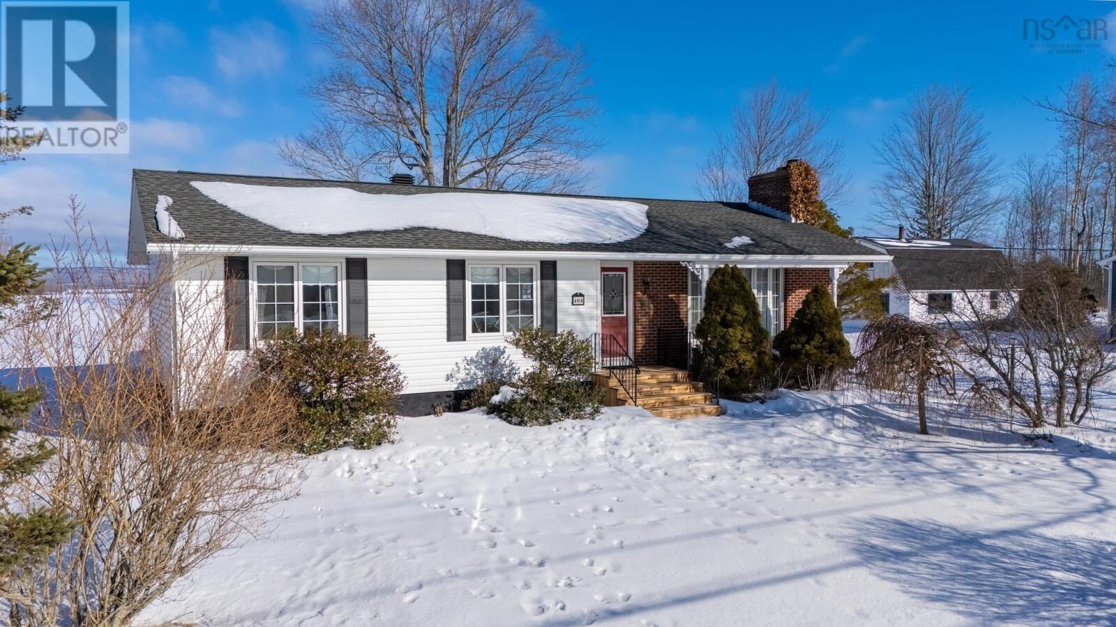 Property Photo:  408 Belcher Street  NS B4N 3V5 