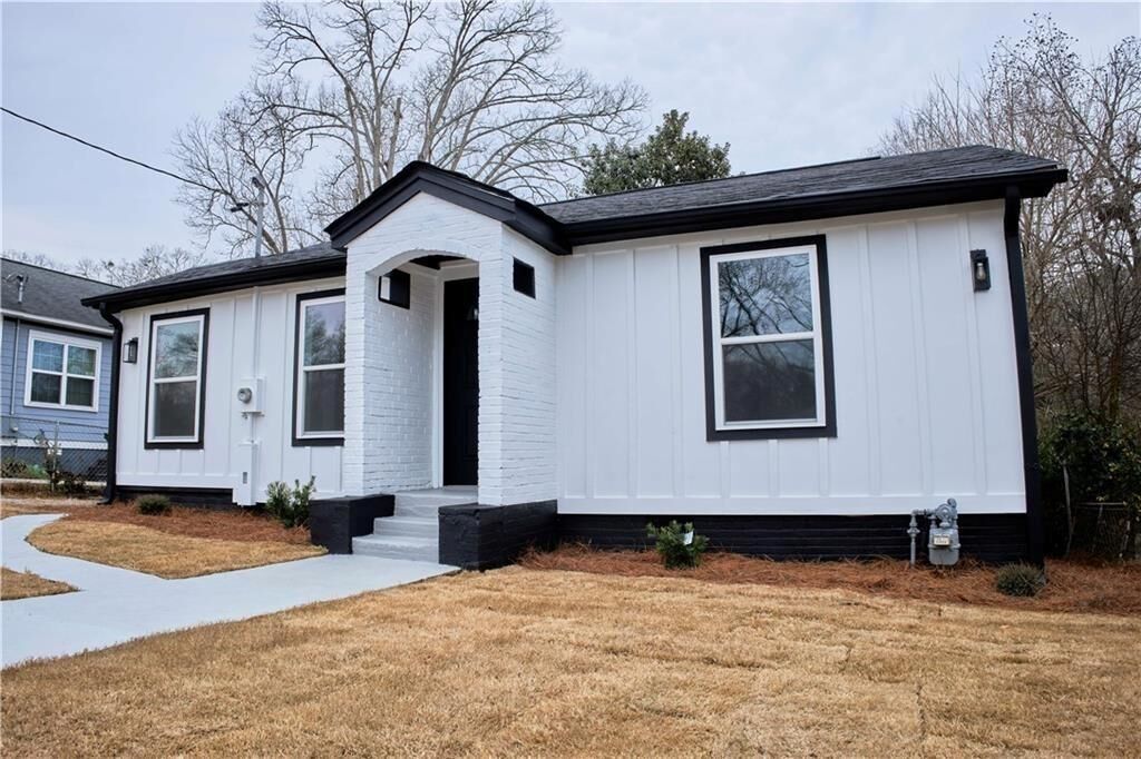 Property Photo: 184 Scott Street NW GA 30314