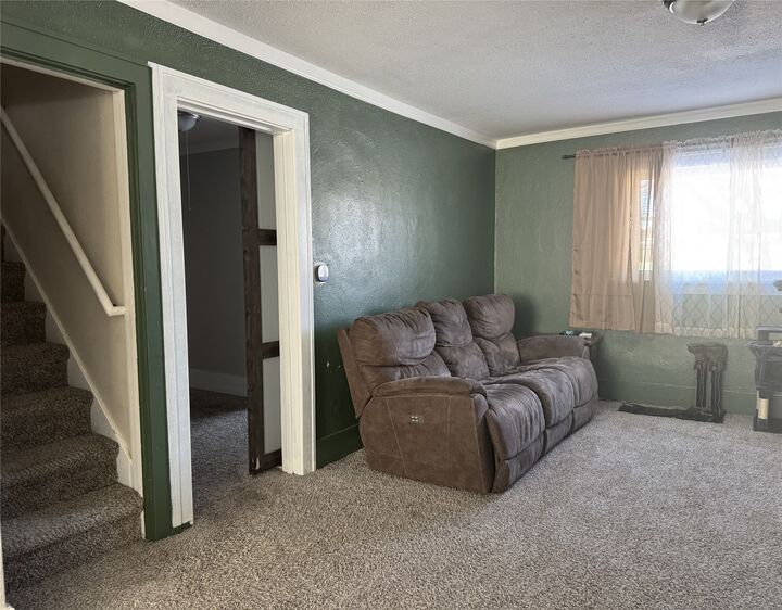 Property Photo:  819 Division Street  IA 50036 