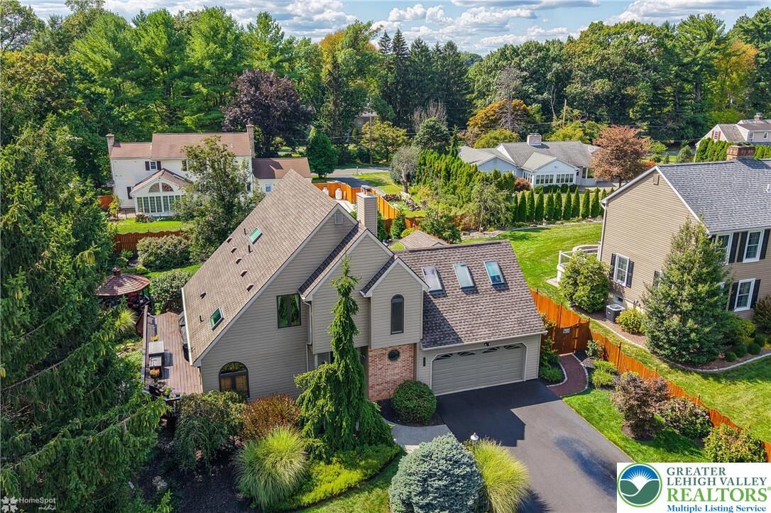 Property Photo: 2821 Center Street PA 18017