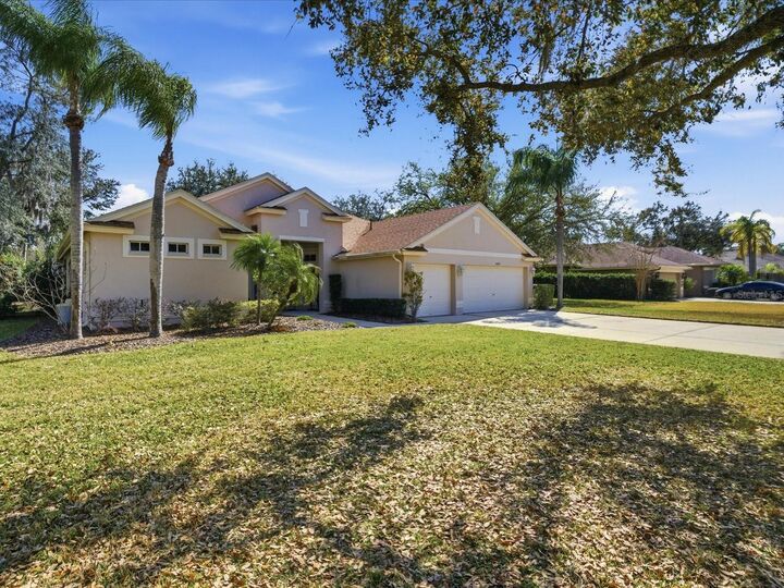 Property Photo: 19107 Beckett Drive FL 33556