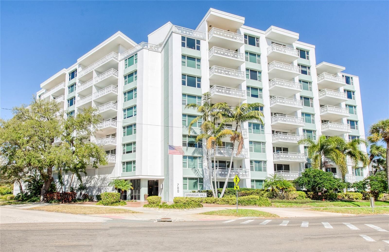 Property Photo:  700 Beach Drive NE 406  FL 33701 