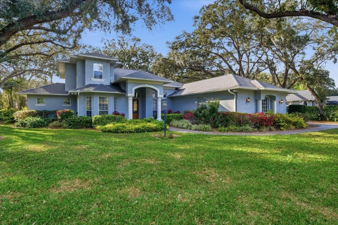 Property Photo: 12002 Hope Lane FL 33618