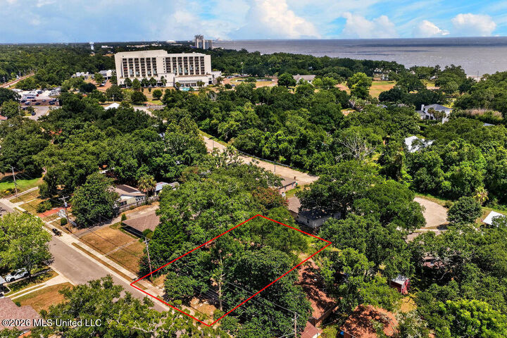 Property Photo: 2306 Curcor Drive MS 39507