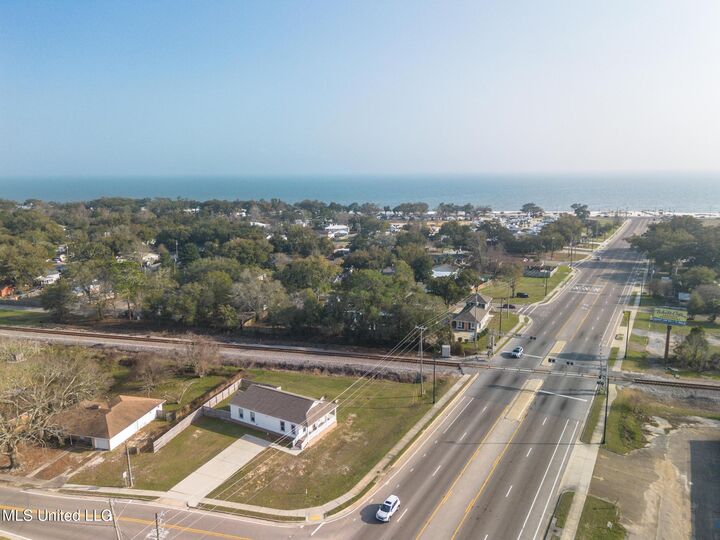 Property Photo: 306 Cowan Road MS 39507