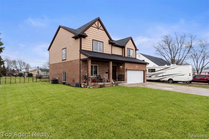 Property Photo:  36738 Vine Drive  MI 48312 2959 
