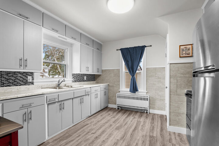 Property Photo:  625 S 27th St  WI 54220 