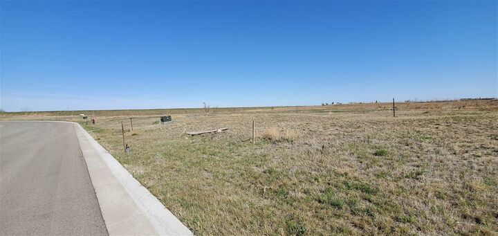 Property Photo: 251 14th St Block 35 Lot 1 ND 58852