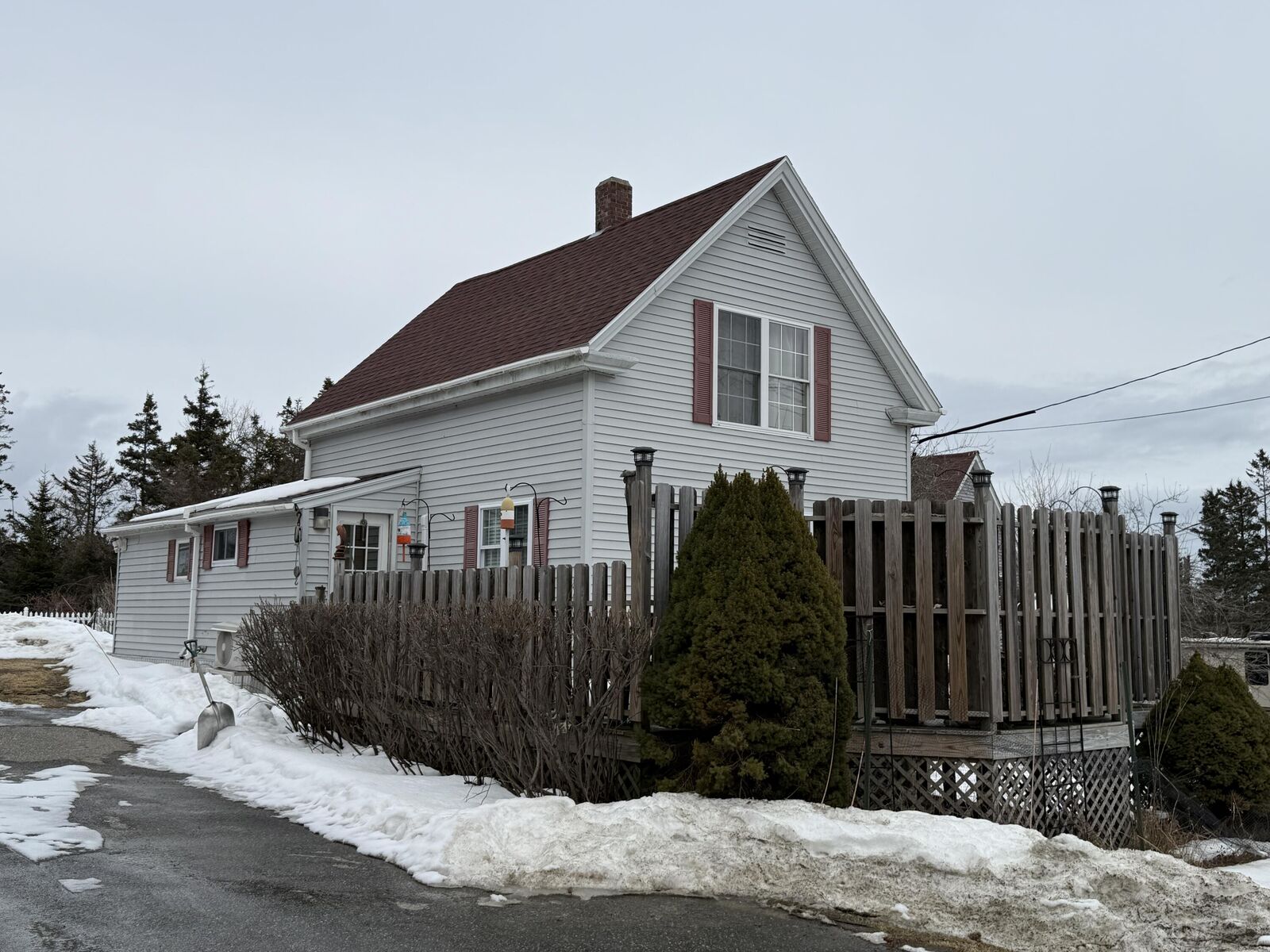 Property Photo:  20 Tea Hill Road  ME 04681 