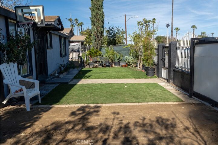 Property Photo: 3895 Twining CA 92509