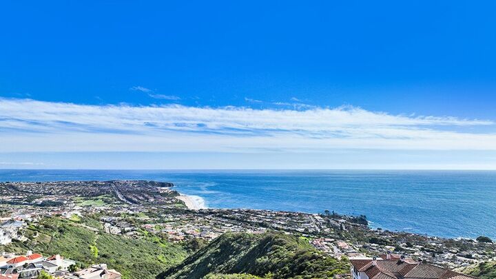 Property Photo: 22842 Seaway Drive CA 92677