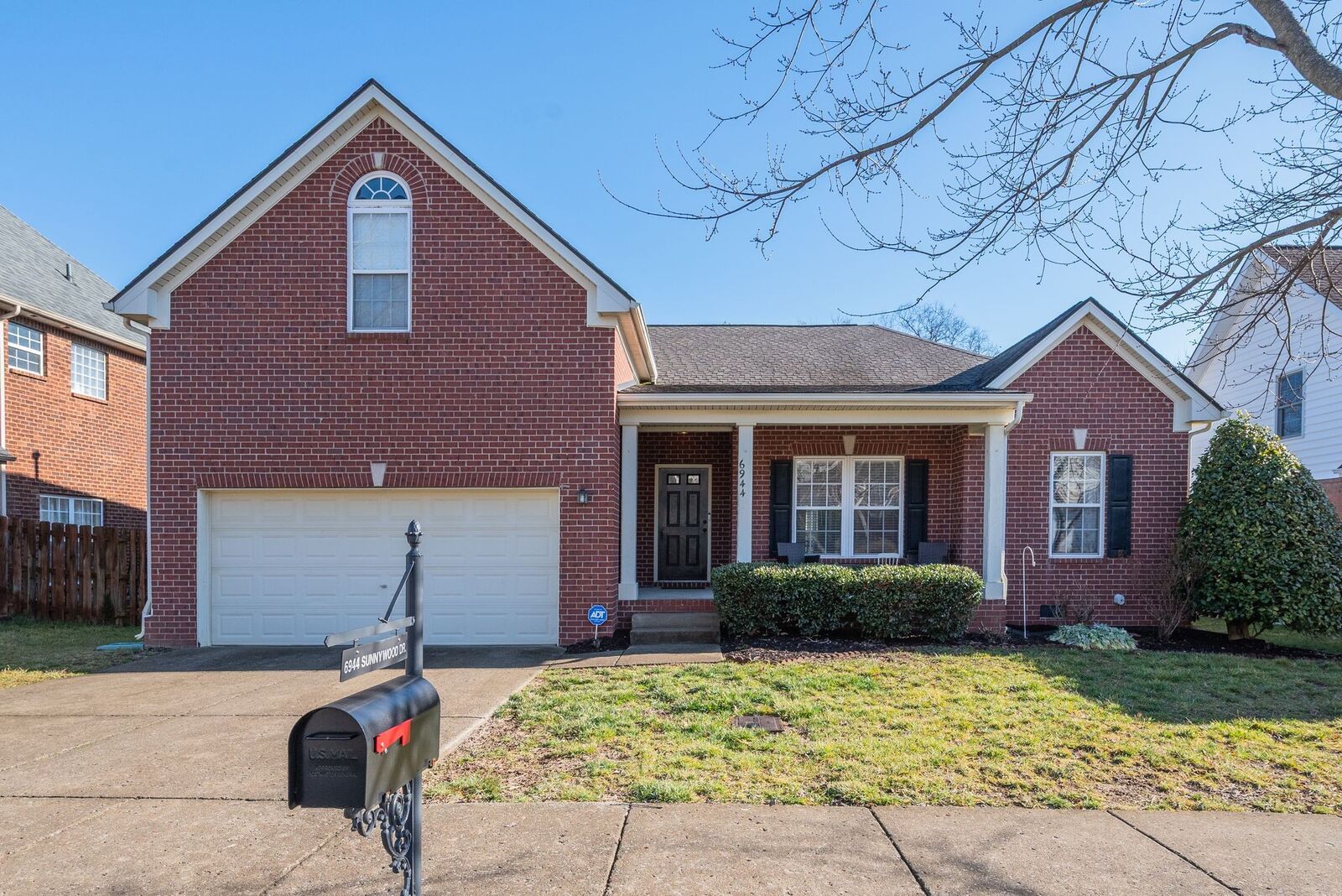 Property Photo:  6944 Sunnywood Dr  TN 37211 