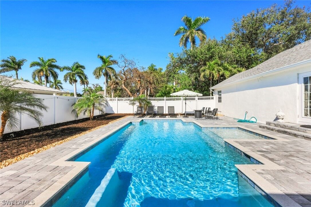 Property Photo: 1321 Donna Drive FL 33919